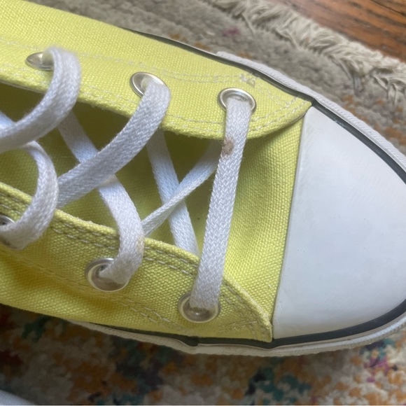 Light Yellow Platform Converse - Picture 5 of 5